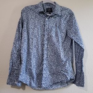 American Eagle long sleeve button down shirt